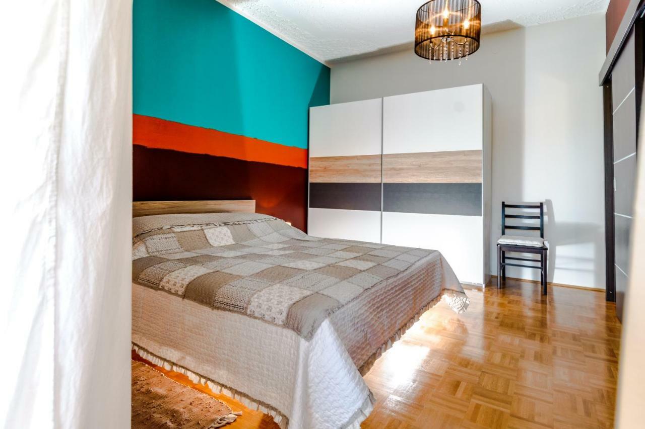 Apartment Yean Kaštela Екстериор снимка