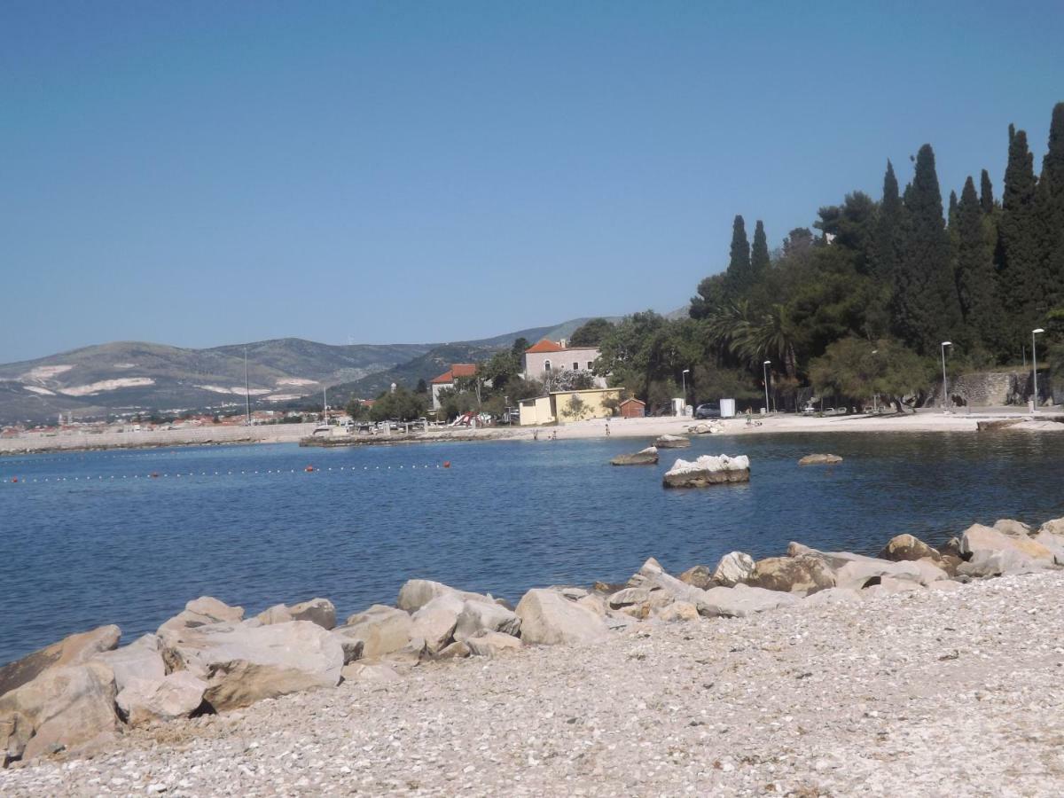 Apartment Yean Kaštela Екстериор снимка
