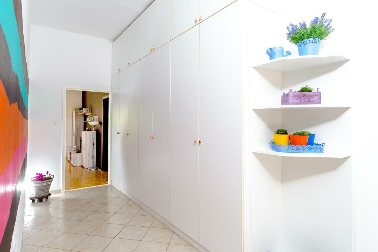Apartment Yean Kaštela Екстериор снимка